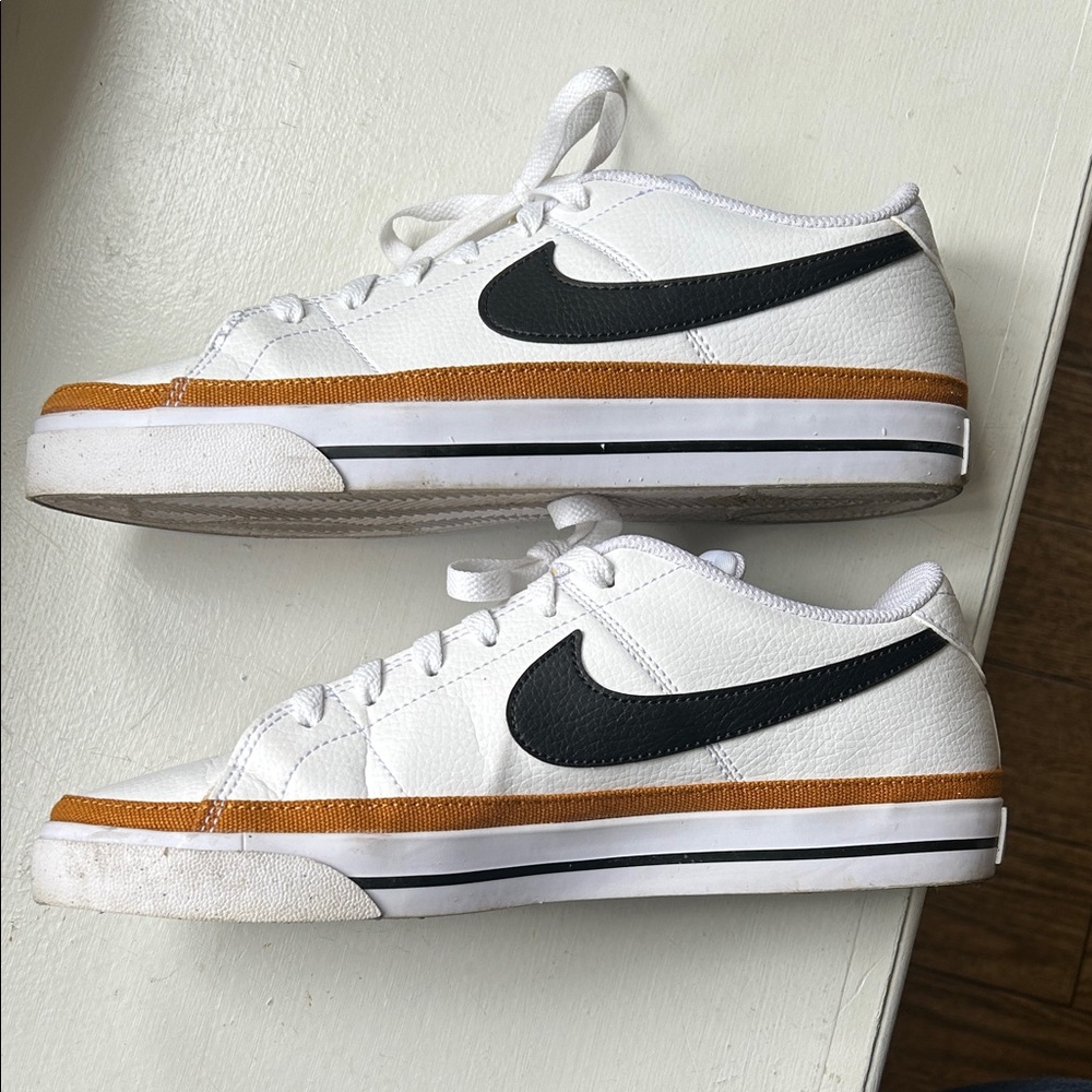 Nike Court Legacy White and Brown Women's Sneakers sz 9.5 - Picture 4 of 7